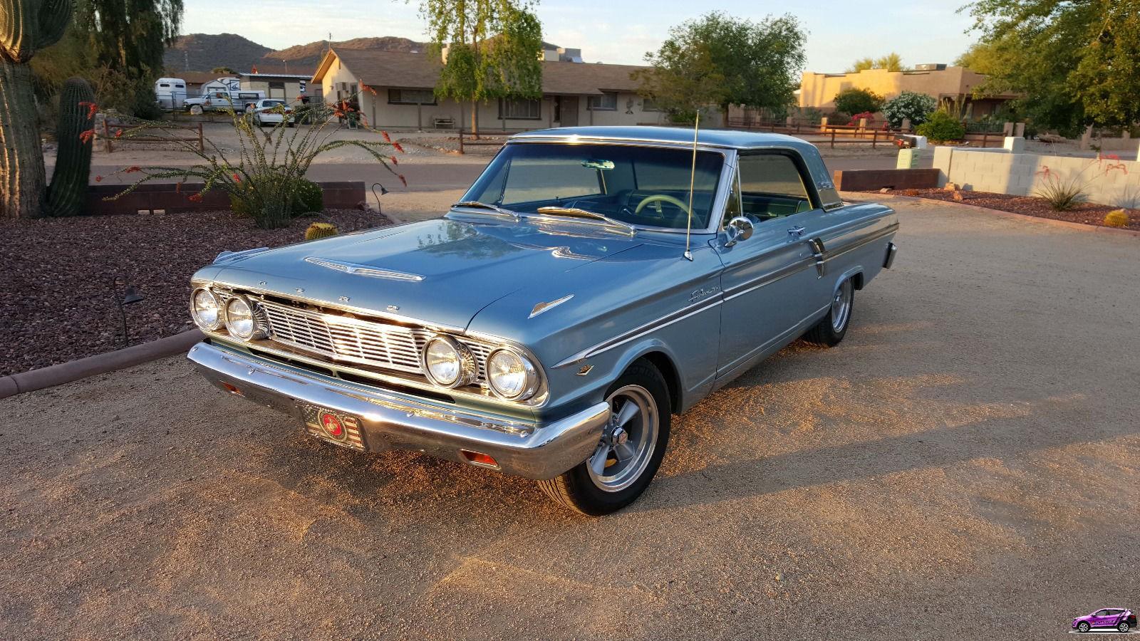 Ford Fairlane Sports Coupe